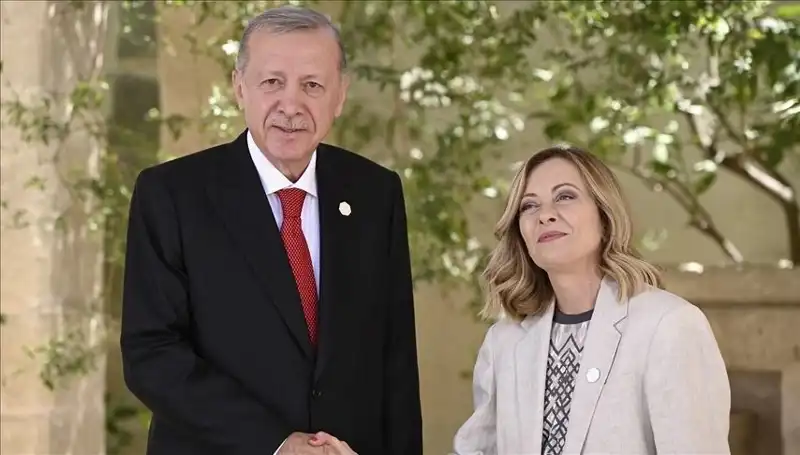 İstanbul'da Akdeniz Zirvesi: Erdoğan, İtalya ve Libya Liderleriyle Stratejik Görüşmeler Gerçekleştiriyor