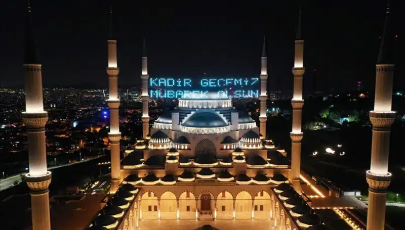 Kadir Gecesi 2025: Ne Zaman, Hangi Günde ve Anlamı Nedir?