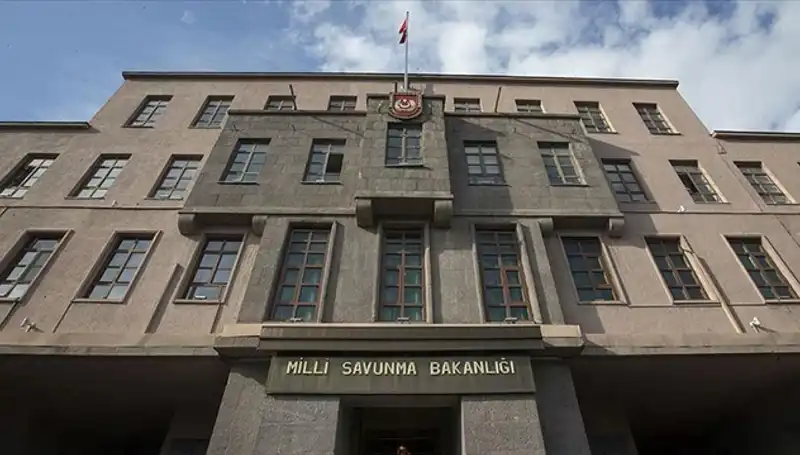 Yunan Askerlerinin Hakareti: TSK'dan Yanıt Geldi, Sınırda Gerilim Tırmanıyor