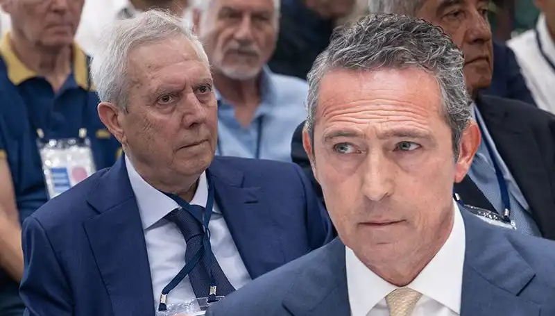 Fenerbahçe Divan Kurulu'nda Aziz Yıldırım Gergin Anlar Yaşattı!