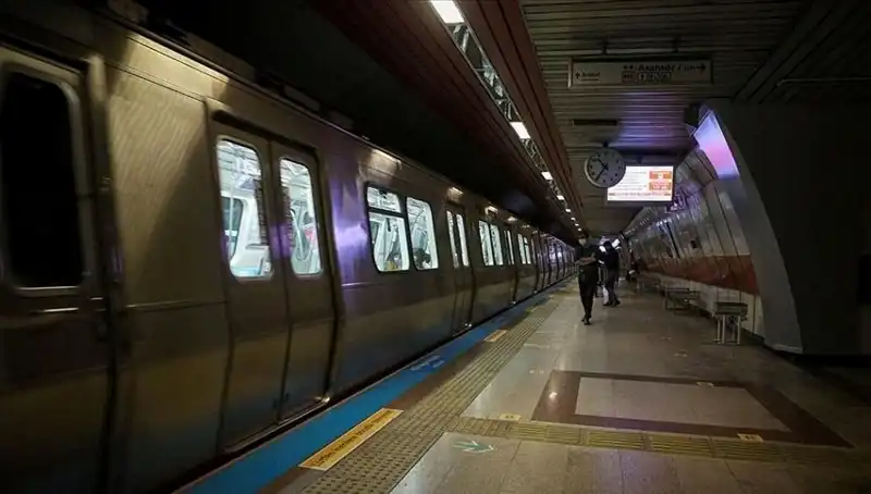 İstanbul'da Eylem Yasağı 3. Gün: Metrolar Kapalı mı, Hangi Duraklar Etkileniyor?