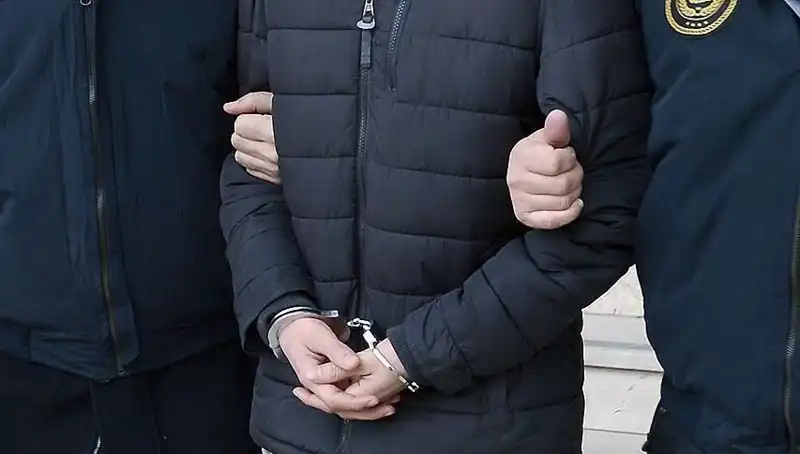Samsun'da Aranan Firari Hükümlü Polisin Hızlı Taktırımlarıyla Yakalandı