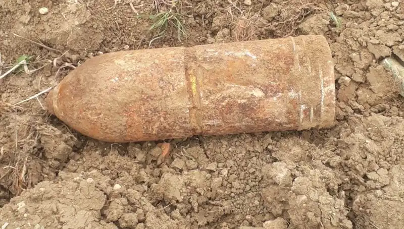 Çanakkale'de Bulunan Patlamamış Top Mermisi: Şehirde Endişe Yaratan Olay