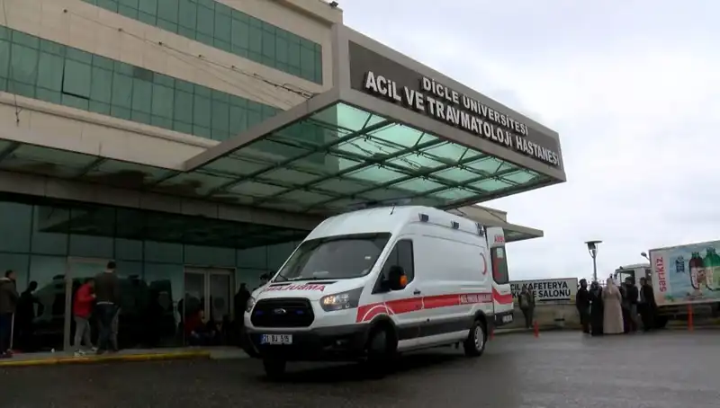 Silahlı Çatışma: Kuzenini Vuran Adamın İnfazı Sırasında Oğlu da Yaralandı