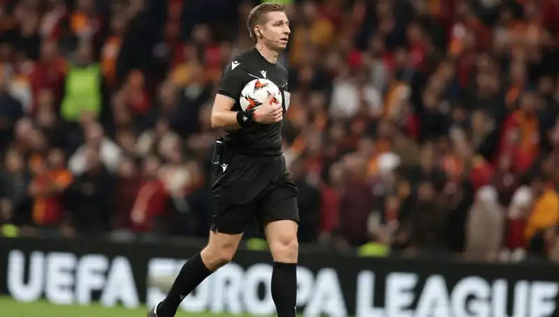 Galatasaray-Antalyaspor Maçında VAR'ı Belçikalı Lawrence Yönetiyor!